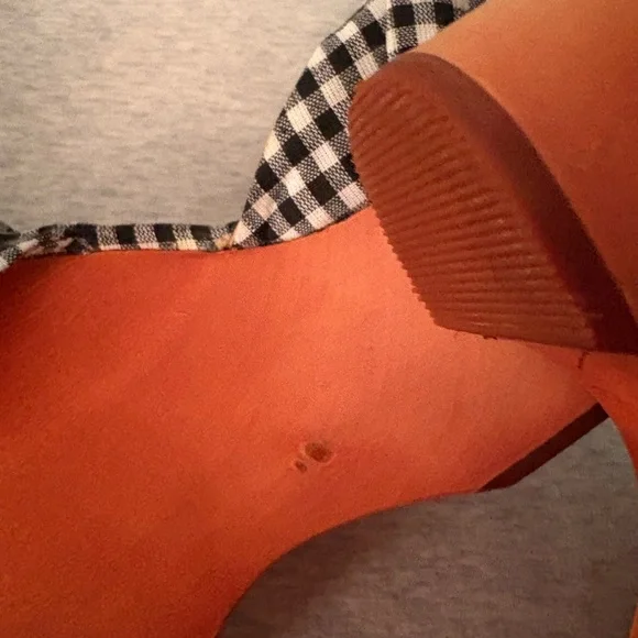 Jeffrey Campbell Pinup Girl Platform Sandals - Picture 10 of 11